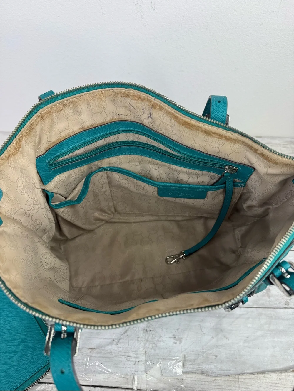 Michael Kors leather tote bag and matching zip wallet set